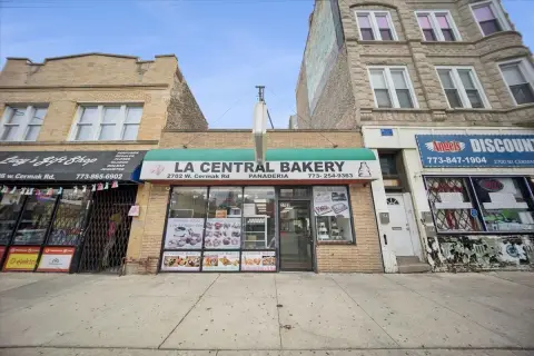 Storefront Bakery with Rear Prep