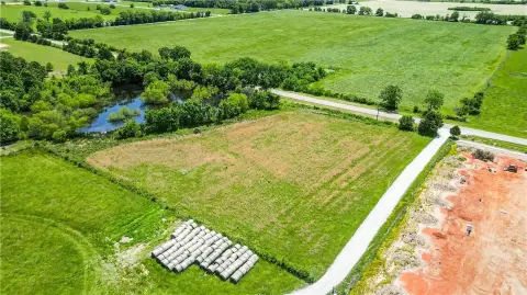 Five Acres on Highway 72