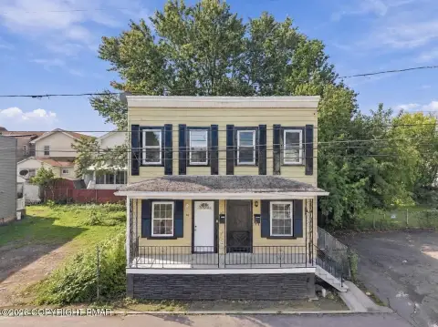Renovated Duplex with Separate Utilities