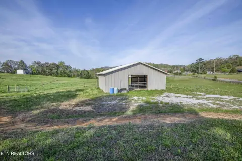 Mascot, TN Horse-Ready Land