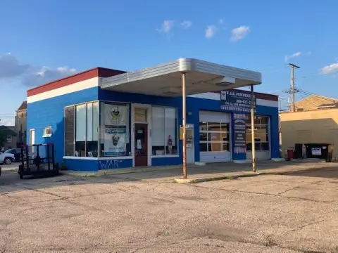 Retail/Service Storefront Building