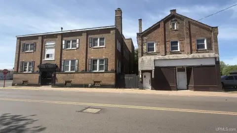 Downtown Mixed-Use Apartment & Retail