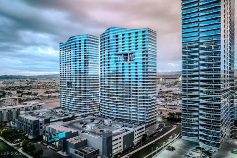 Las Vegas High-Rise Living