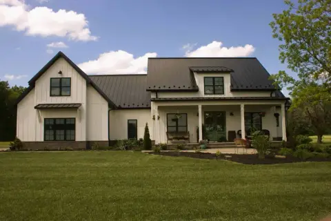 Modern Farmhouse in Lawrence County, IL