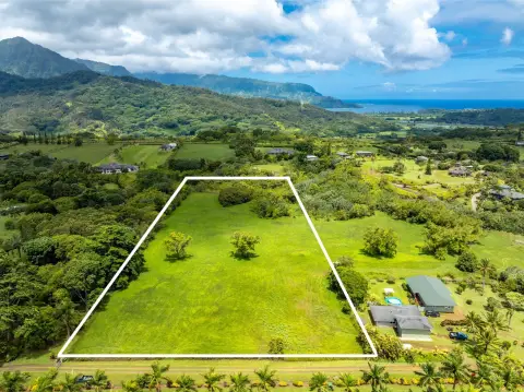 Agricultural Land Parcel with Scenic Views