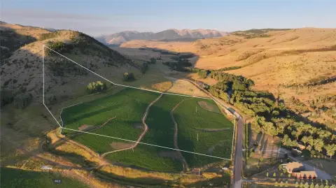 25 Acres in Mcleod, MT