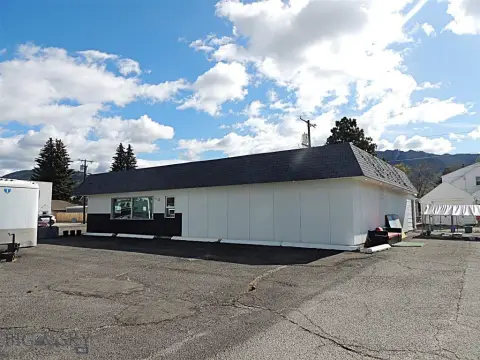 Mixed-Use Building with Storage