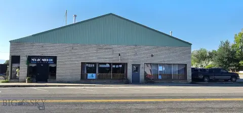 Flexible Commercial Space