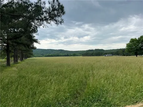 Fayetteville Pasture Land with Barn