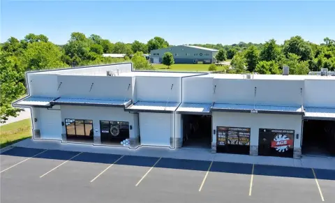 Rogers Flex Space For Lease