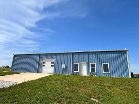 Versatile Barndominium on 30 Acres