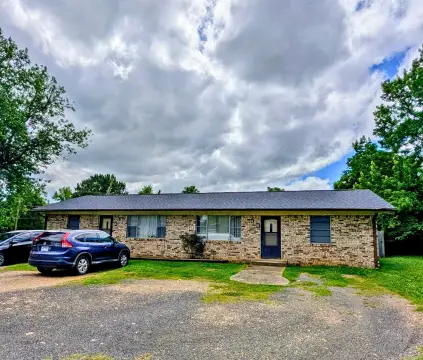 Income Duplex with Expansion Potential