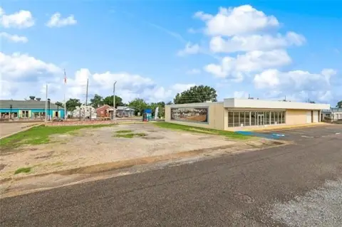Flex Space with Adjacent Lot