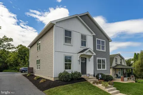 Two-Unit Duplex with In-Unit Laundry