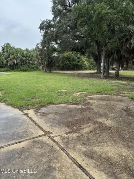 T4+ Commercial Land