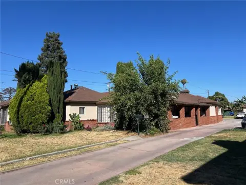 El Monte Triplex with Large Lot