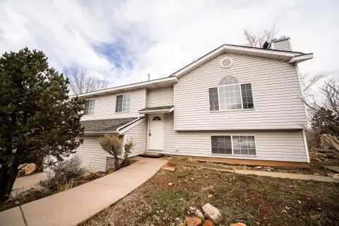 Remodeled Duplex Near SUU