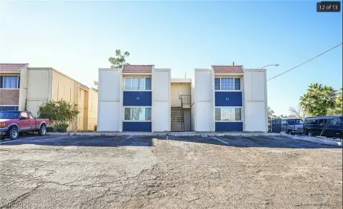 Fourplex with Coin Laundry