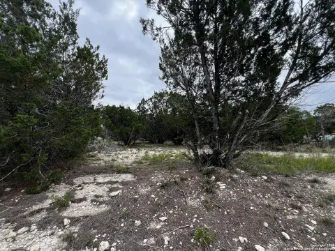 Land in Bandera, Texas