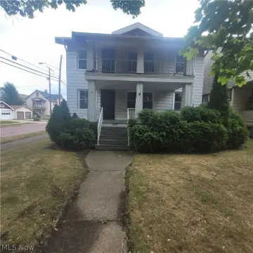 Duplex with Front Porches
