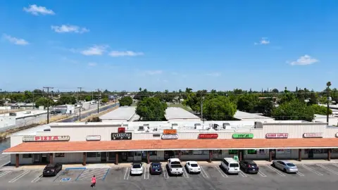 Single-Family Home with 6.83 Acres
