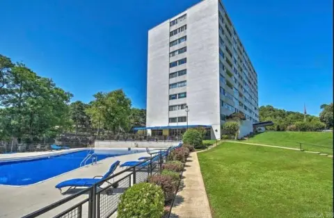 Short-Term Rental Unit with Lake Views