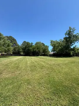 Spacious Lot in Springdale, AR