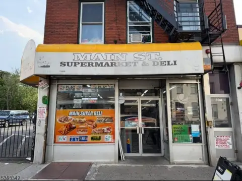 Profitable Supermarket & Deli Business