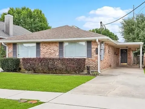 Furnished Duplex in Prime Location