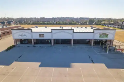 Retail Space in Lake Forest