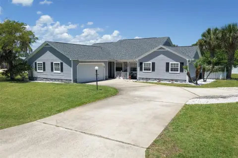 Duplex with Private Entrances