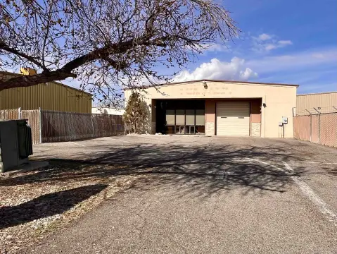 Flex Building With Warehouse