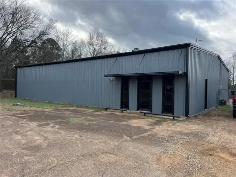 Hughes Springs Warehouse with Office