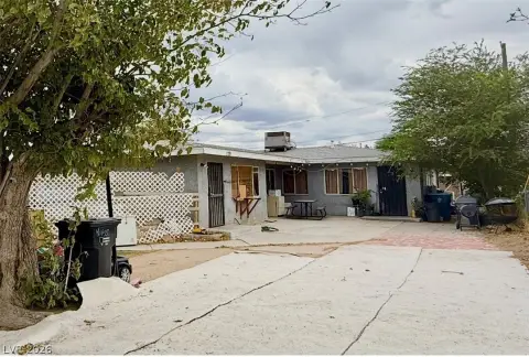 Two-Unit Duplex with Private Yard