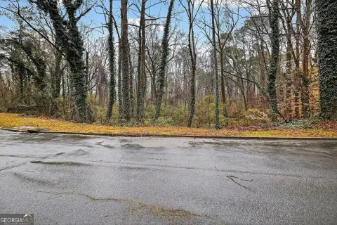 Residential Lot in Established Neighborhood