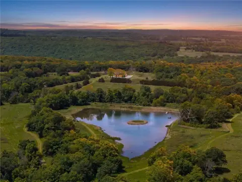 Canehill Land with Income Potential