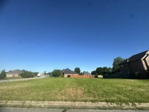Bentonville Corner Lot Opportunity