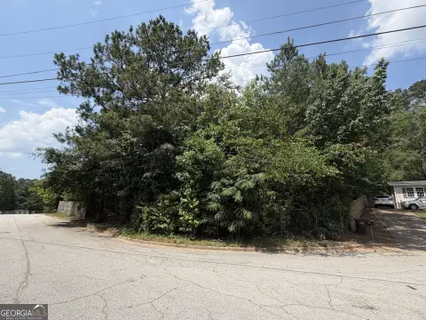 Residential Lot in Established Neighborhood