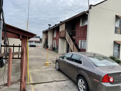 12-Unit Apartment Property