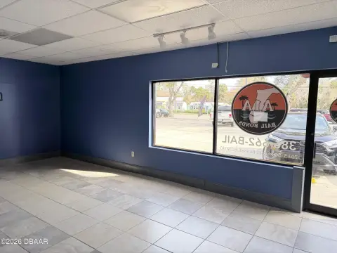 Renovated Commercial Space on U.S.-1