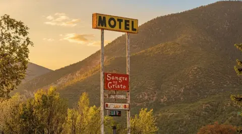 14-Room Highway Motel