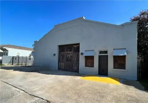 Warehouse with Office Flex Space