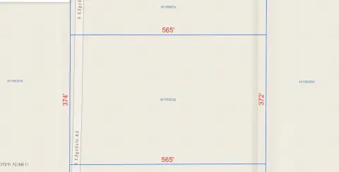 Expansive Land Parcel in Eloy