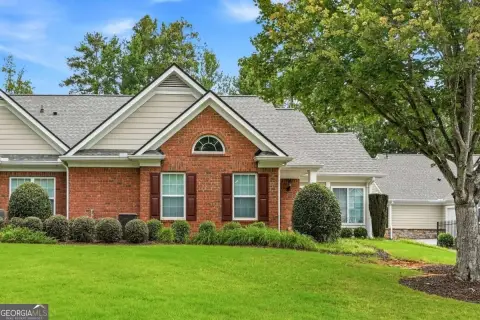 Tenant-Occupied Ranch in Active Adult