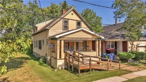 Duplex with Second-Floor Expansion