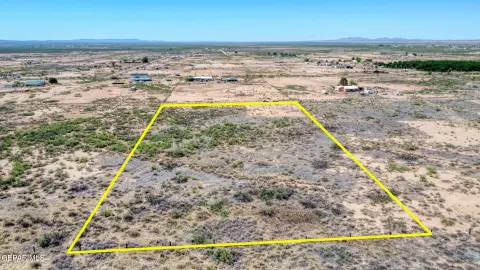 Land with Utilities in Alamogordo