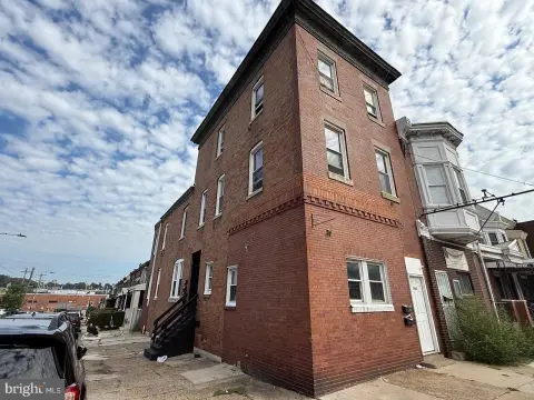 5-Unit Apartment Building