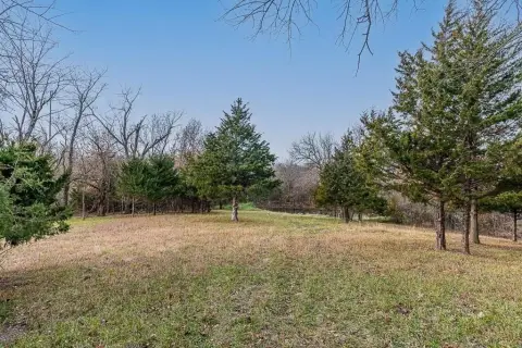 Acreage in Kansas City, KS