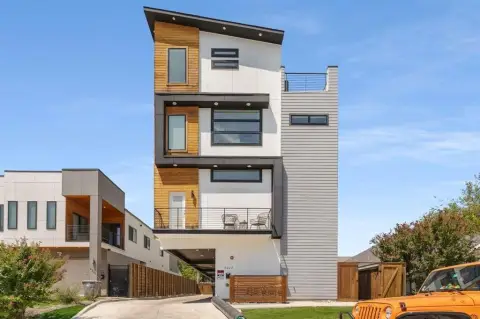 East Dallas Townhome Community