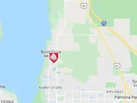 Residential Land in Cape Coral